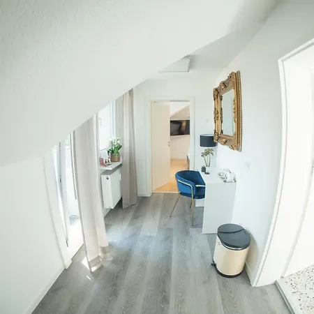 Fn L8 Klimatisiert شقة *